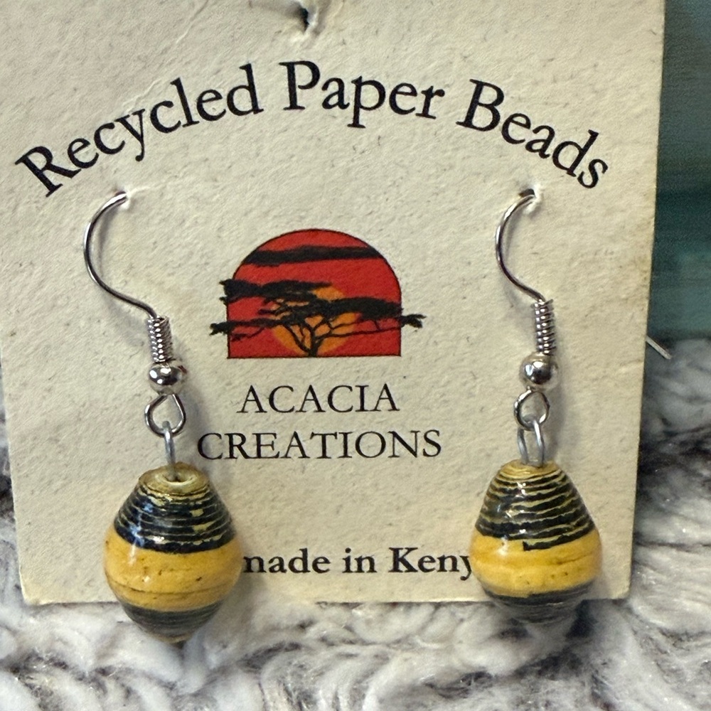 🌸 4 for $10 NWT Acacia Yellow and Black Recycled Paper Bead Earrings